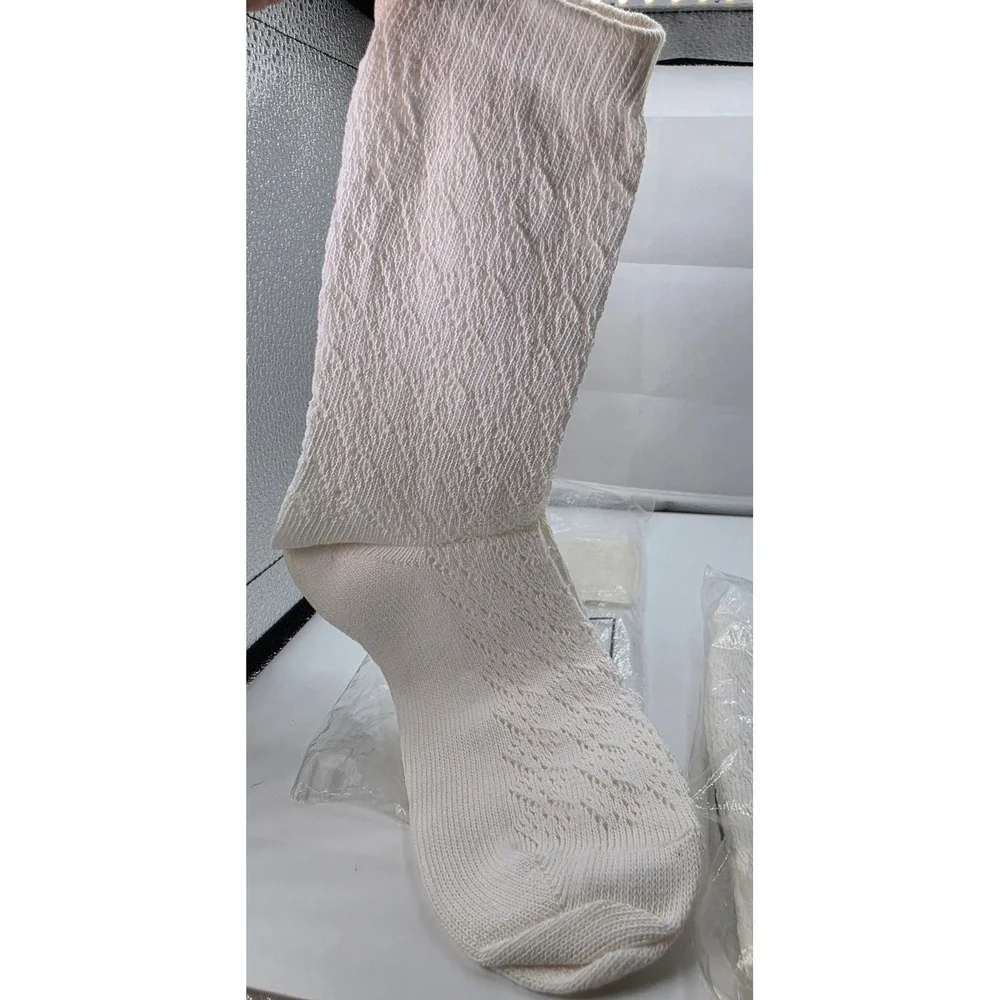 2 Pairs Of White Crocheted Anklet Socks Pointelle Knit Cotton Blend One Size